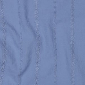 אריג וואל (voile) רקמה עדינה על רקע לבנדר