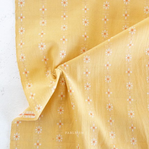 for-dai-15-buttercup-forest-forage-daisies-by-fableism-supply-co-1-1