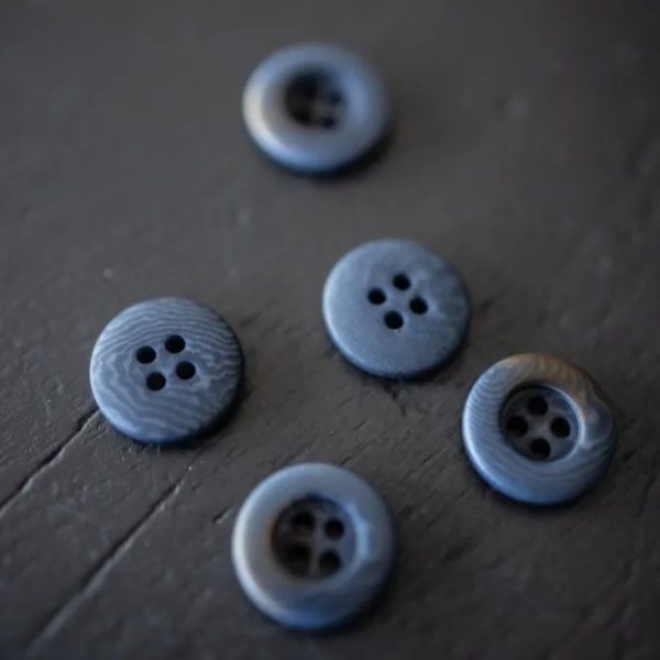 powder-blue-corozo-buttons-pack-of-25